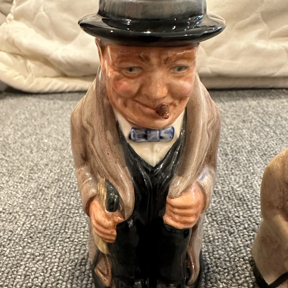 Winston Churchill Toby Jug Set of 2 - Picture 4 of 14